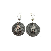Load image into Gallery viewer, thecrochetbasket.com Leather-earring-gray-round